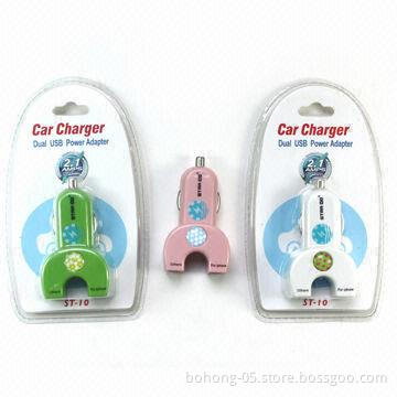 Mini U-shaped USB Car Charger with Four Connectors, 500pcs MOQ Each Color